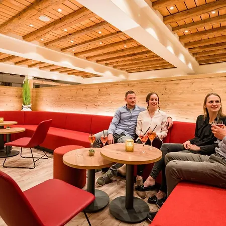 阿尔特穆尔兰德酒店 3*